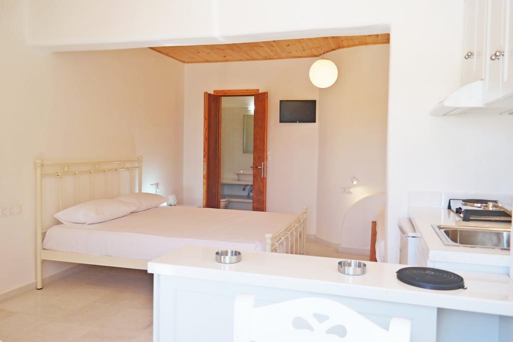 Katerina Suites Агиос Прокопиос Екстериор снимка