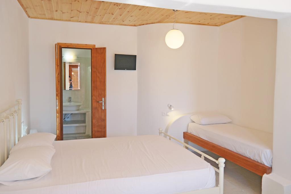 Katerina Suites Агиос Прокопиос Екстериор снимка