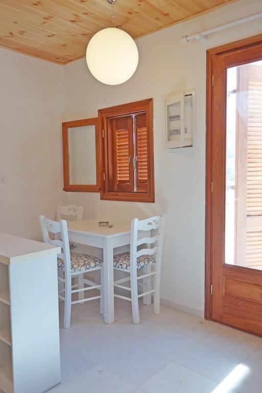 Katerina Suites Агиос Прокопиос Екстериор снимка