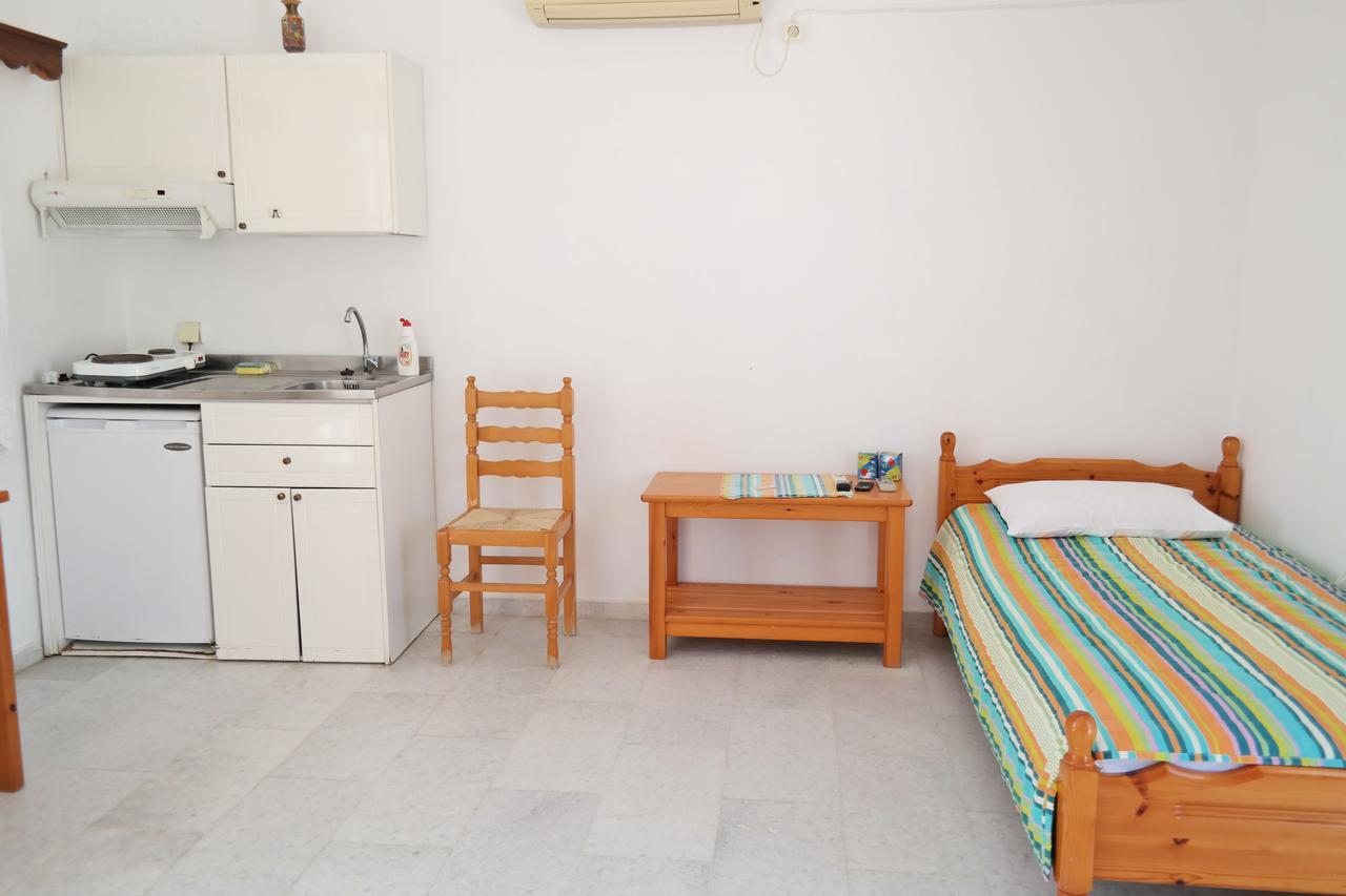 Katerina Suites Агиос Прокопиос Екстериор снимка